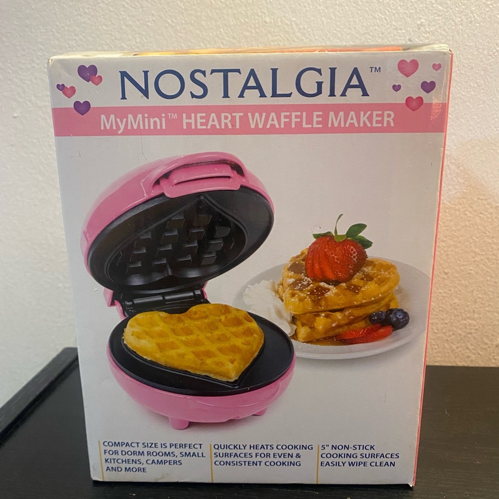 Nostalgia MyMini Pink Heart Waffle Maker